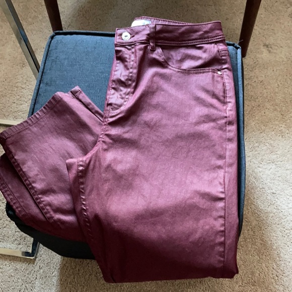 Zara burgundy waxed look pants .  Size 10 . - Picture 1 of 4
